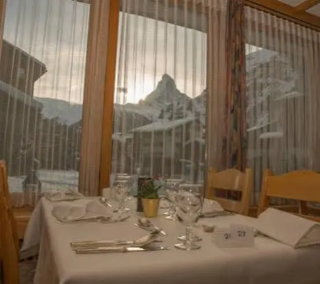 Parnass Hotel Zermatt