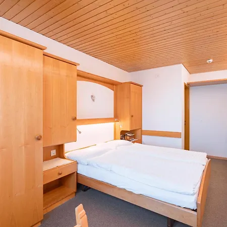 Hotel Parnass 3*
