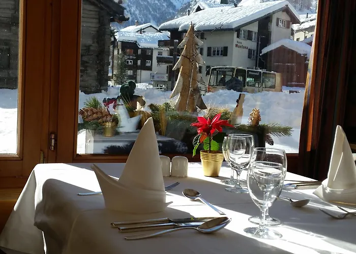 Parnass Hotel 3*